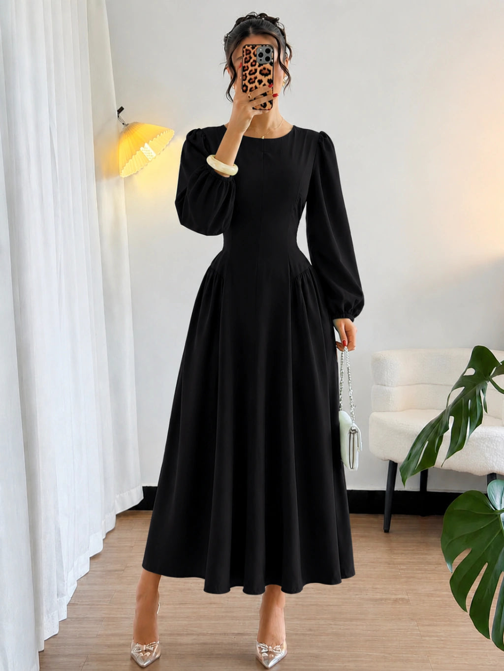 Vestido Clássico ML Preto